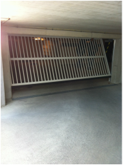 Porte de garage automatique basculante Safir S400 à Arnex sur Nyon (VD)